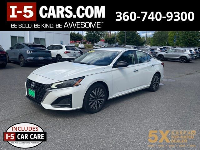 2024 Nissan Altima 2.5 SV in Pearl White Tricoat — front three-quarter view